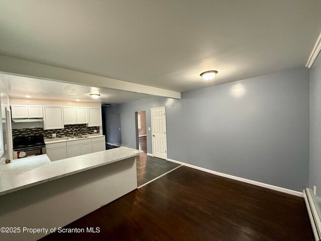 Building Photo - 112 Mowry Rd