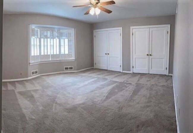 Building Photo - Large Three Bedroom Home