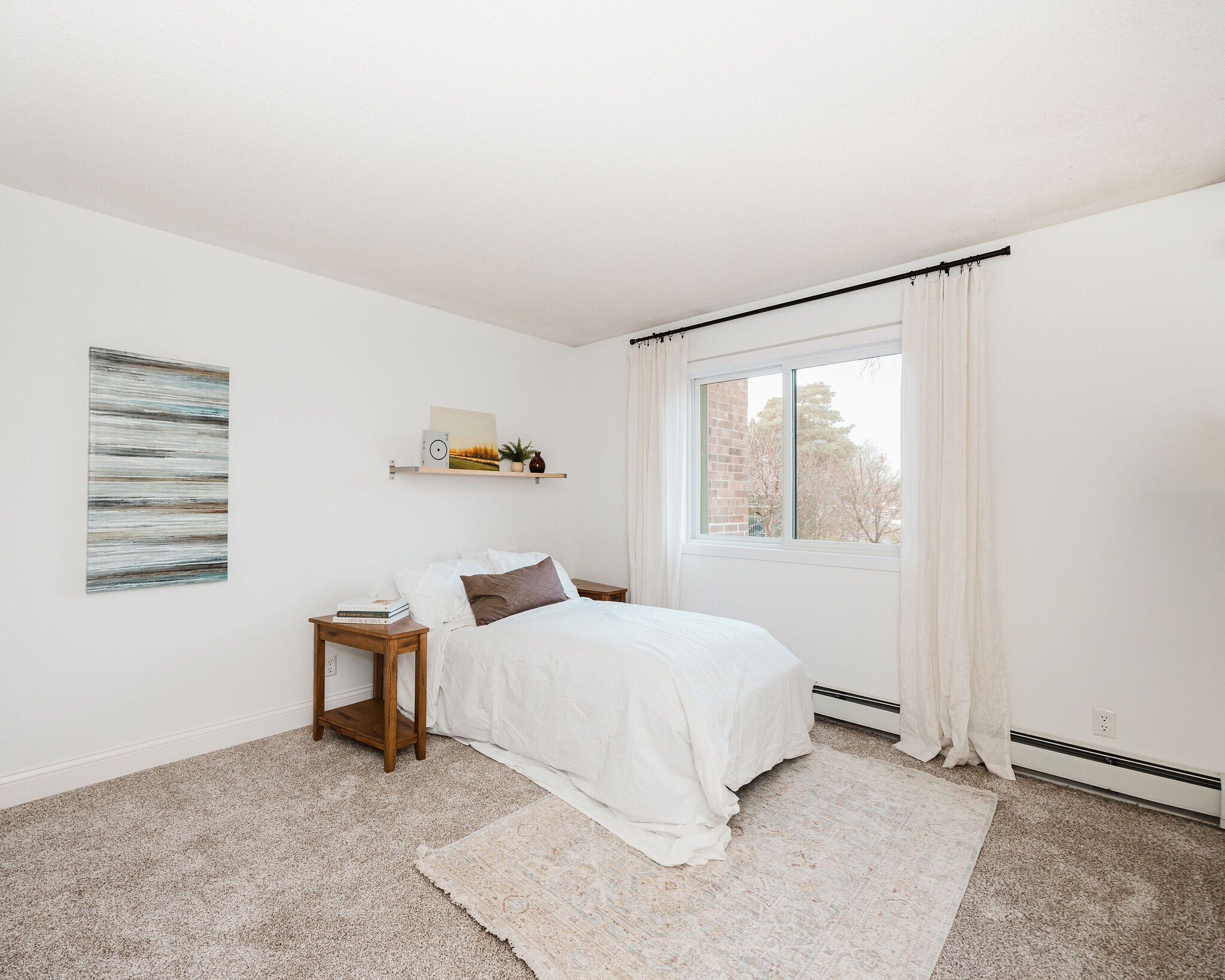 Building Photo - 35 Nathan Ln N