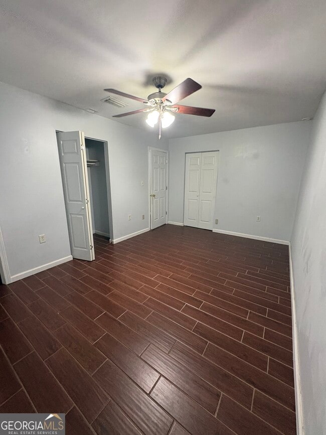 Building Photo - 542 Chateau Cir