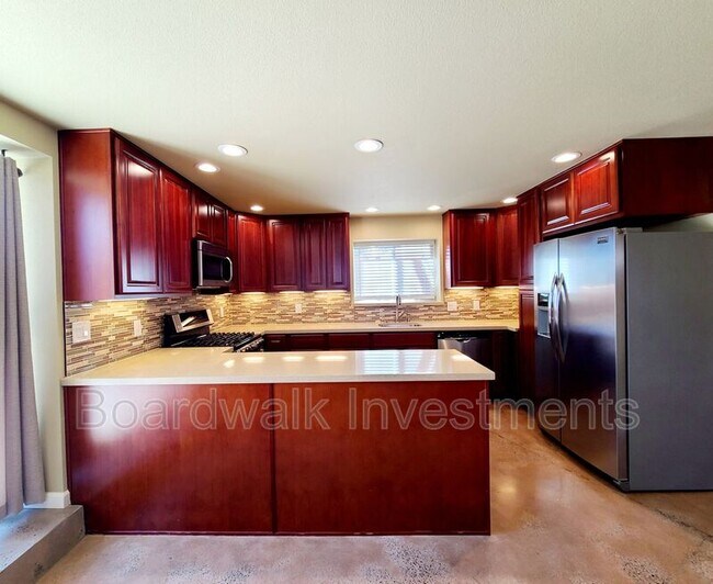 Building Photo - 15 Park Manor Dr