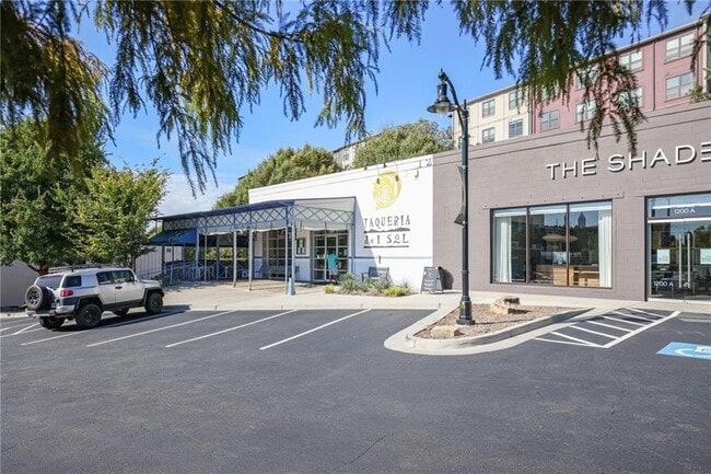 Building Photo - 1332 Booth Ave NW