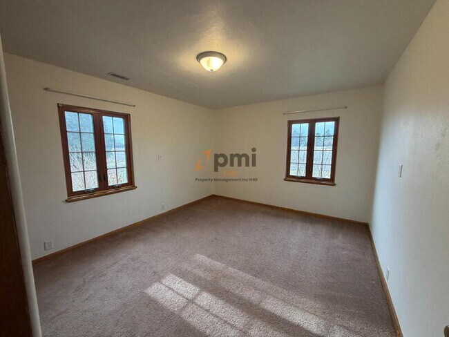 Building Photo - 13403 223rd Ave