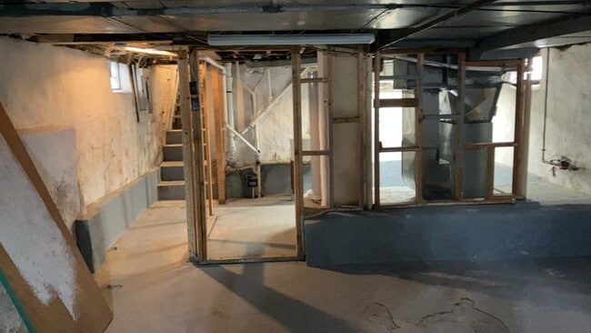 Building Photo - 1150 Creighton Ave