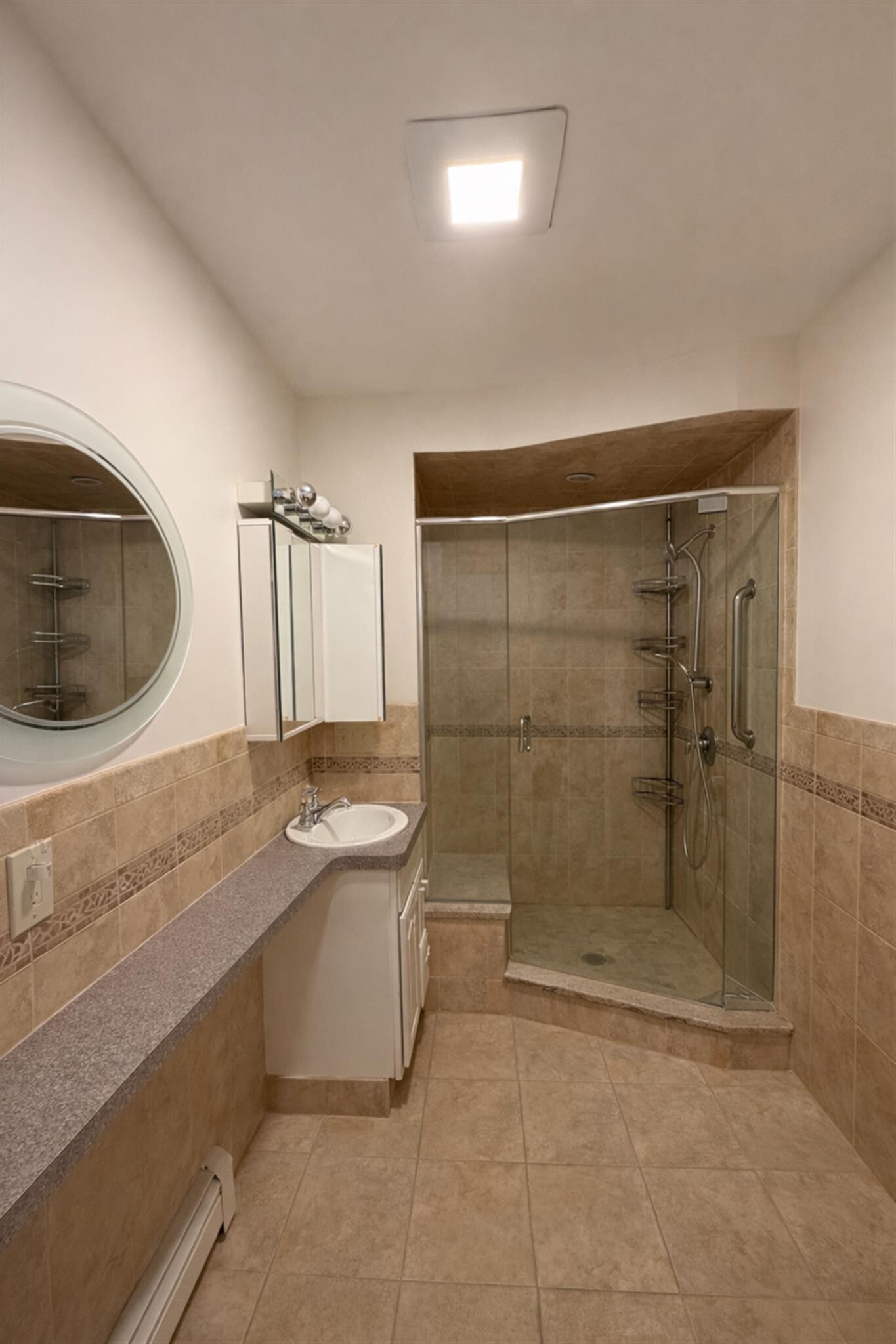 Building Photo - 107 2nd St