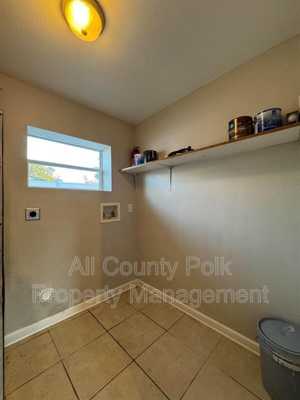 Building Photo - 1205 Ave F