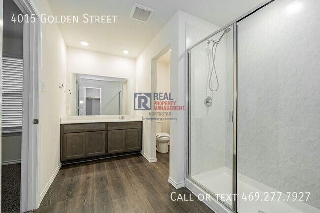 Building Photo - 4015 Golden St