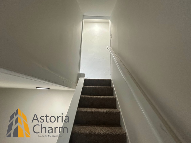 Building Photo - Stylishly Renovated 3 Bedroom Home