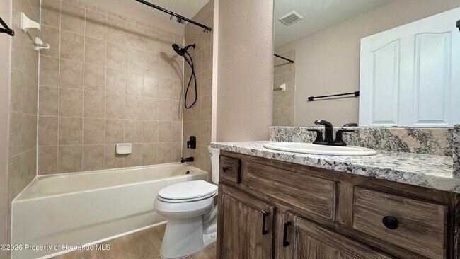Building Photo - 10 Bellis Ct