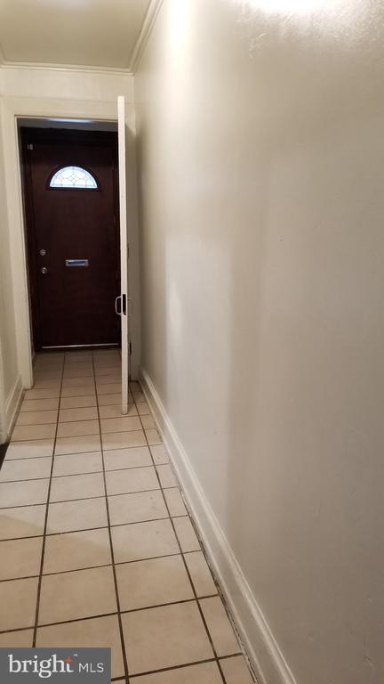 Primary Photo - 1831 N Croskey St