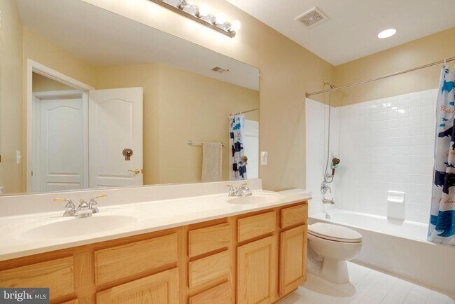 Building Photo - 13445 Wood Lilly Ln
