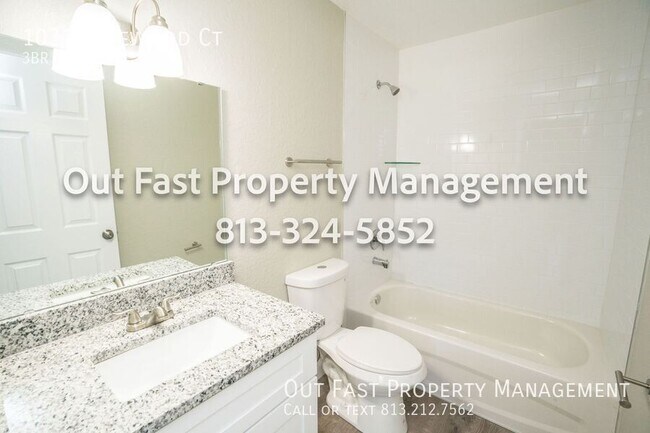 Building Photo - 1031 Lakewood Ct