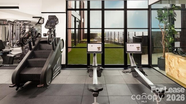 Building Photo - 124 E Kingston Ave