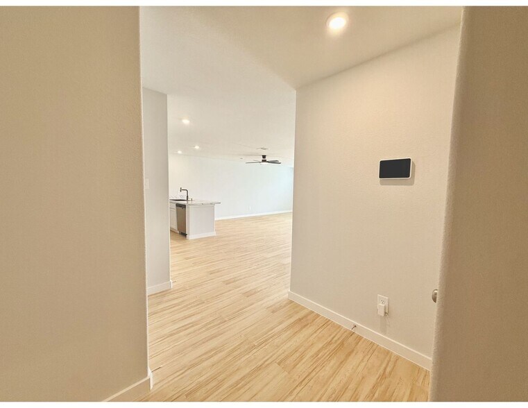 Building Photo - 139 Rd 51026