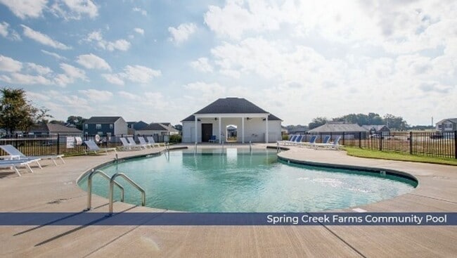 Building Photo - 4-Bedroom w/ Open Layout & Community Perks