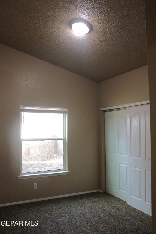 Building Photo - 12217 Red Sun Dr