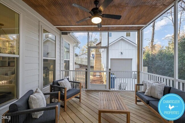 Building Photo - 1407 Sedgefield St