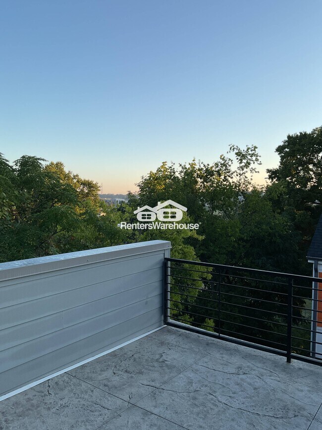 Building Photo - 1319 Millpark Ln