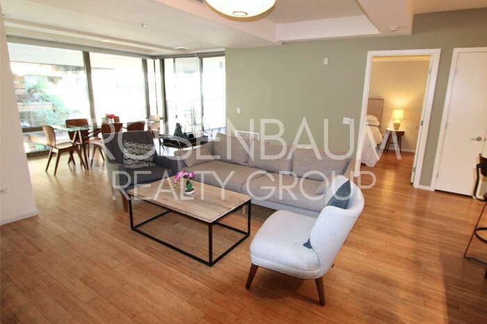 Building Photo - 7137 E Rancho Vista Dr