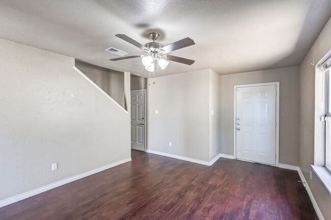 Building Photo - 2501 Schwald Rd