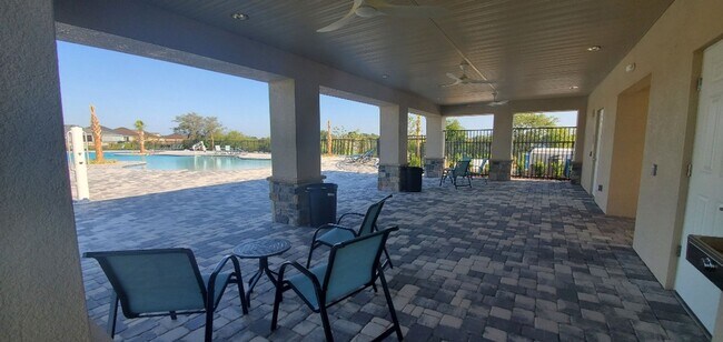 Building Photo - Like NEW!!! 4-Bedroom, 2-Bathroom in Villa...