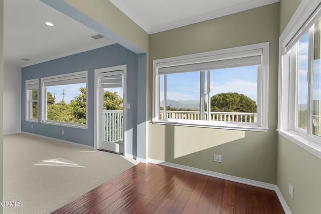 Building Photo - 2102 Buena Vista Dr