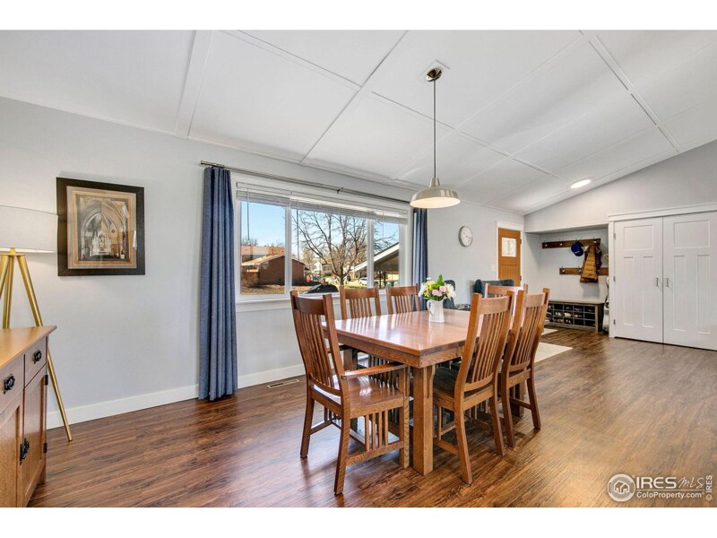 Building Photo - 930 Rocky Mountain Way