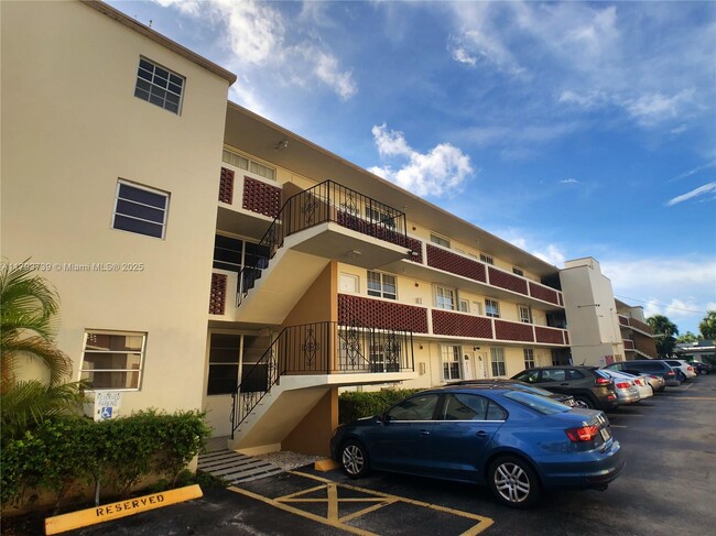 Primary Photo - 1800 79th Street Causeway