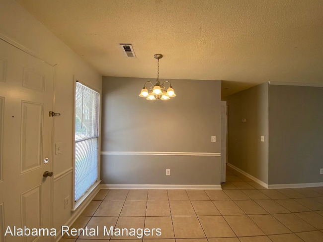 Building Photo - 4419 Torrance Dr NW