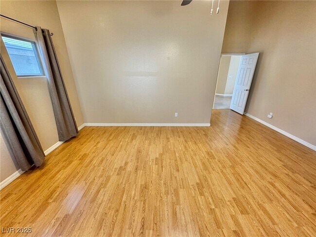 Building Photo - 5805 Hawkeye Bell St