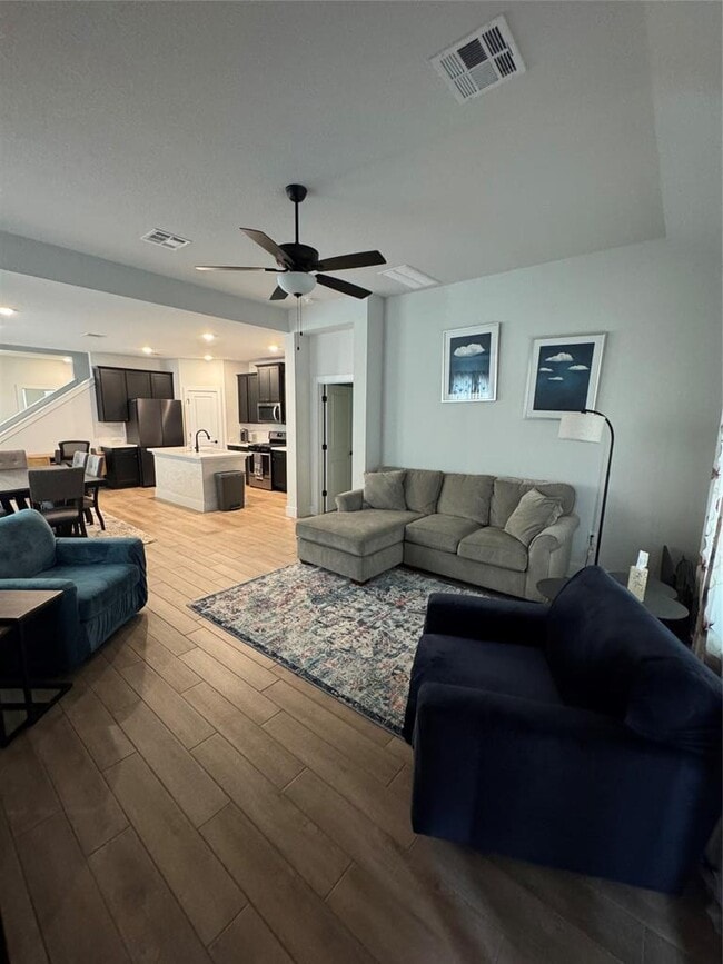 Building Photo - 8500 Cumbrae Ln