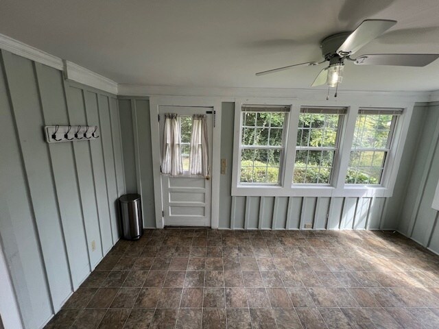 Building Photo - 527 W Home Ave