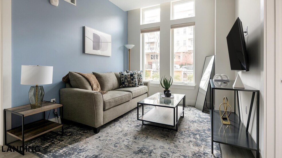 Building Photo - 2005 11th St NW