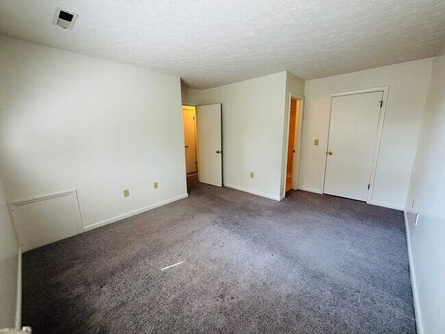 Building Photo - 1802 Smith Ave