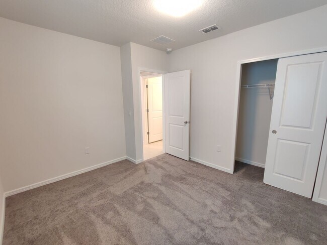 Building Photo - 30194 Merilee Pl