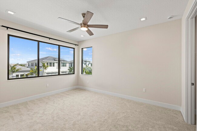 Building Photo - 10033 Stockrun Dr