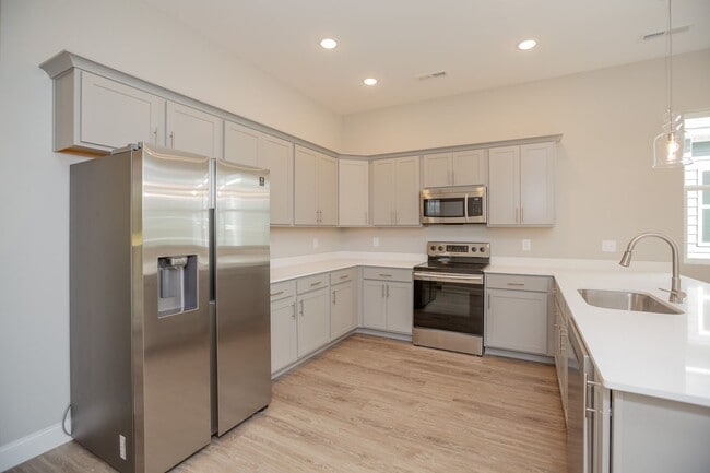 Building Photo - 4710 Stunner Ln