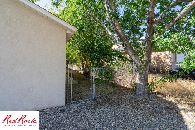 Building Photo - 1115 N 1340 W Cir