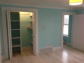 Building Photo - 717 Pearson Street