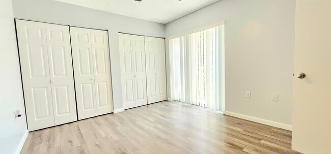 Building Photo - 539 Green Springs Pl