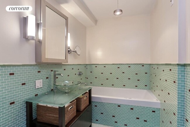 Building Photo - 133 Sterling Pl