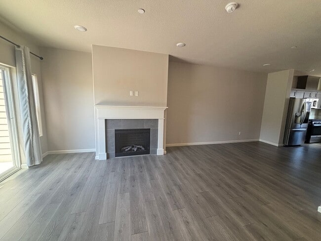 Building Photo - 14340 SW Gold Coast Terrace