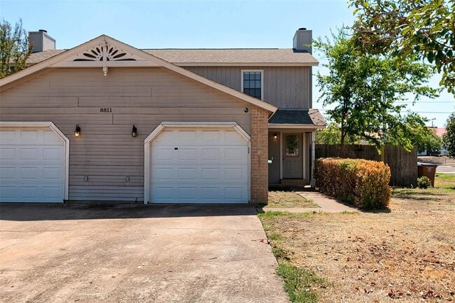 Building Photo - 8811 Springmail Cir