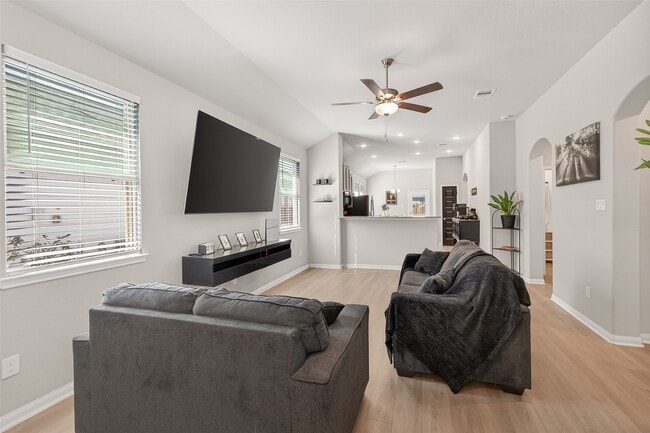 Building Photo - 8014 Barret Travis Ct