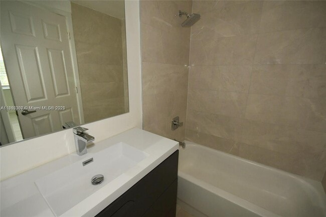 Building Photo - 781 SW 148th Ave