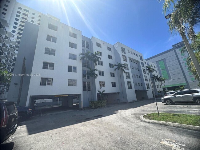Building Photo - 210 SW 11th St