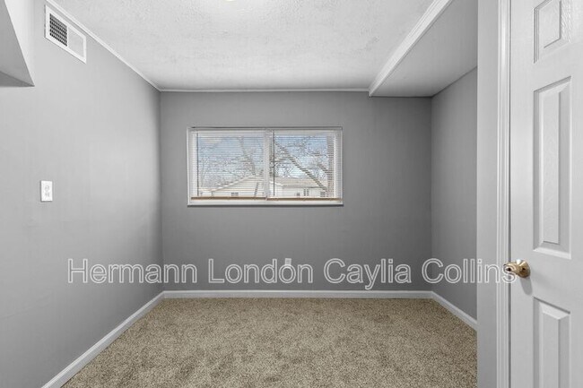 Building Photo - 2265 Grants Pkwy