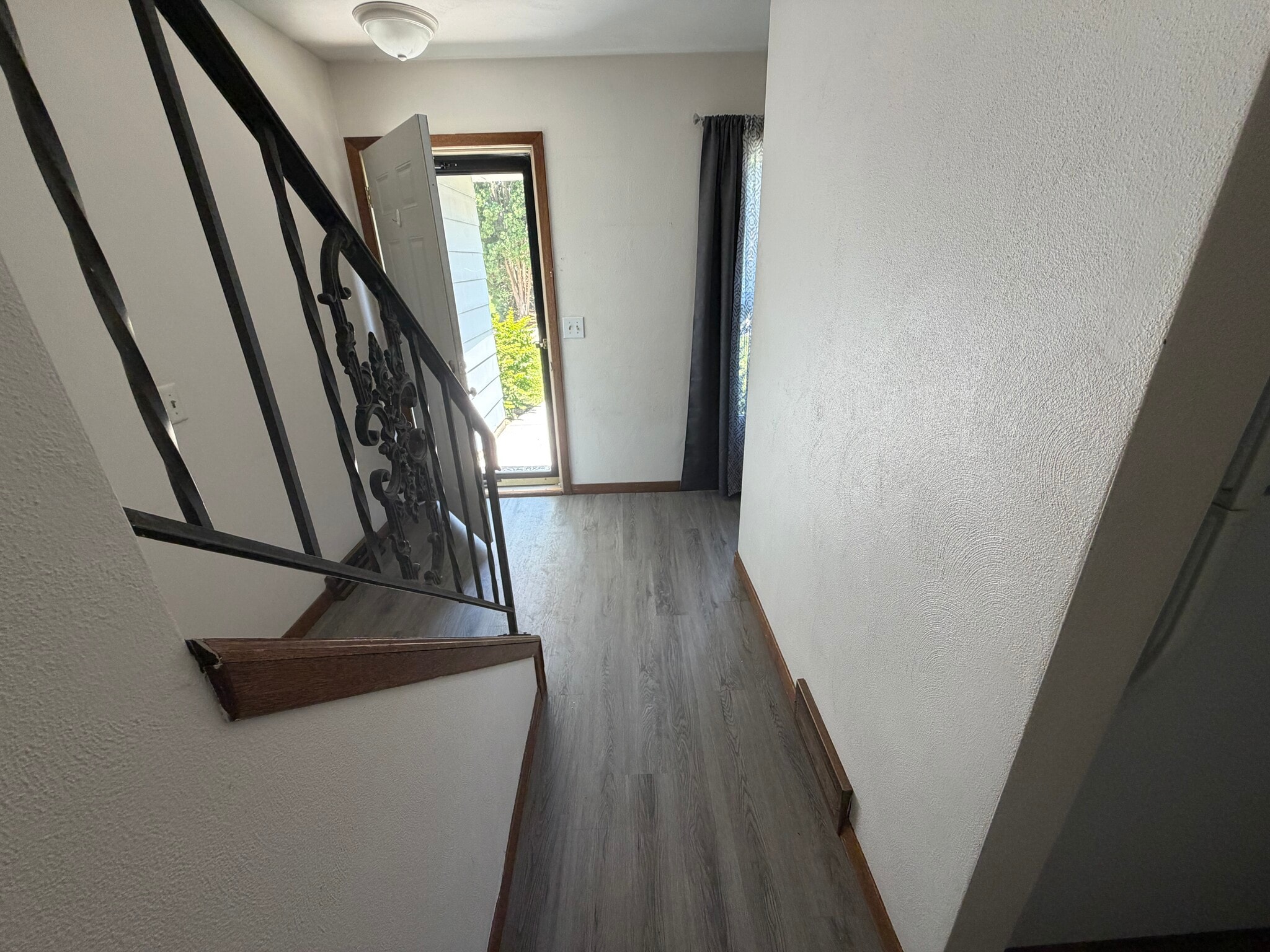 Building Photo - 302 30th Avenue Ct