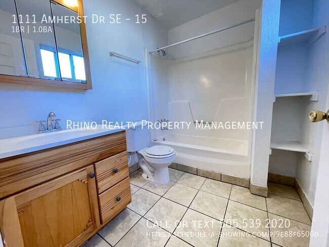 Building Photo - 1111 Amherst Dr SE