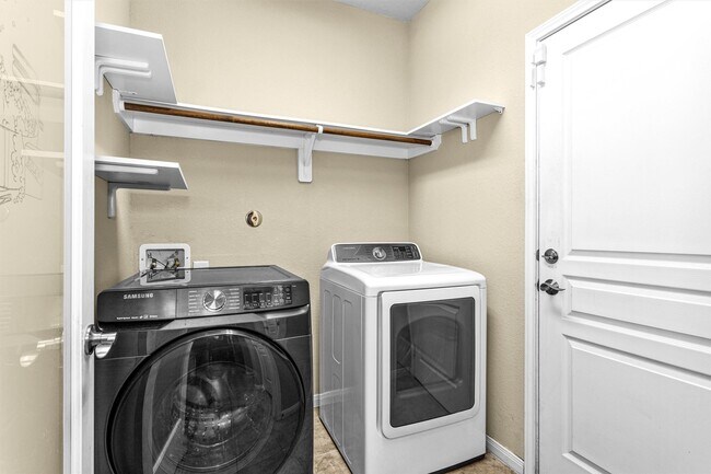 Building Photo - 13405 Clayton Lake Ln